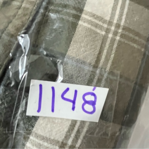 Carhartt relaxed fit mens plaid collared button down long sleeve size medium - Picture 6 of 6